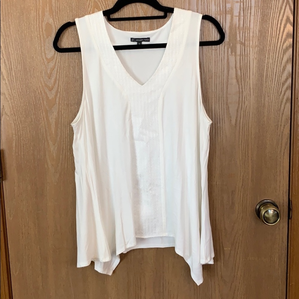 Beautiful white tank!